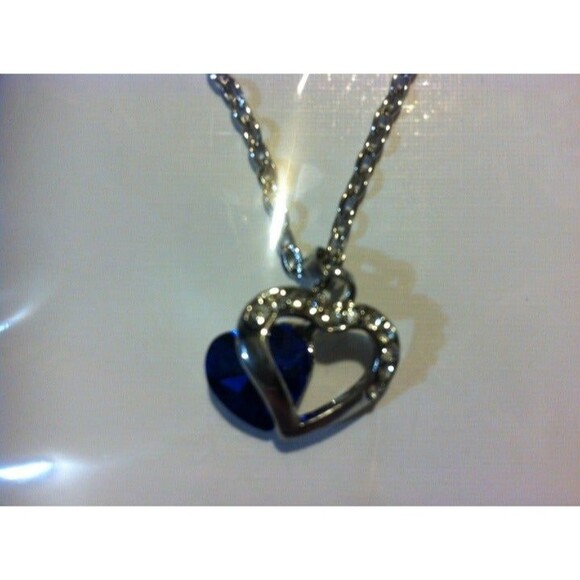 Open Heart necklace Random color - Picture 5 of 6